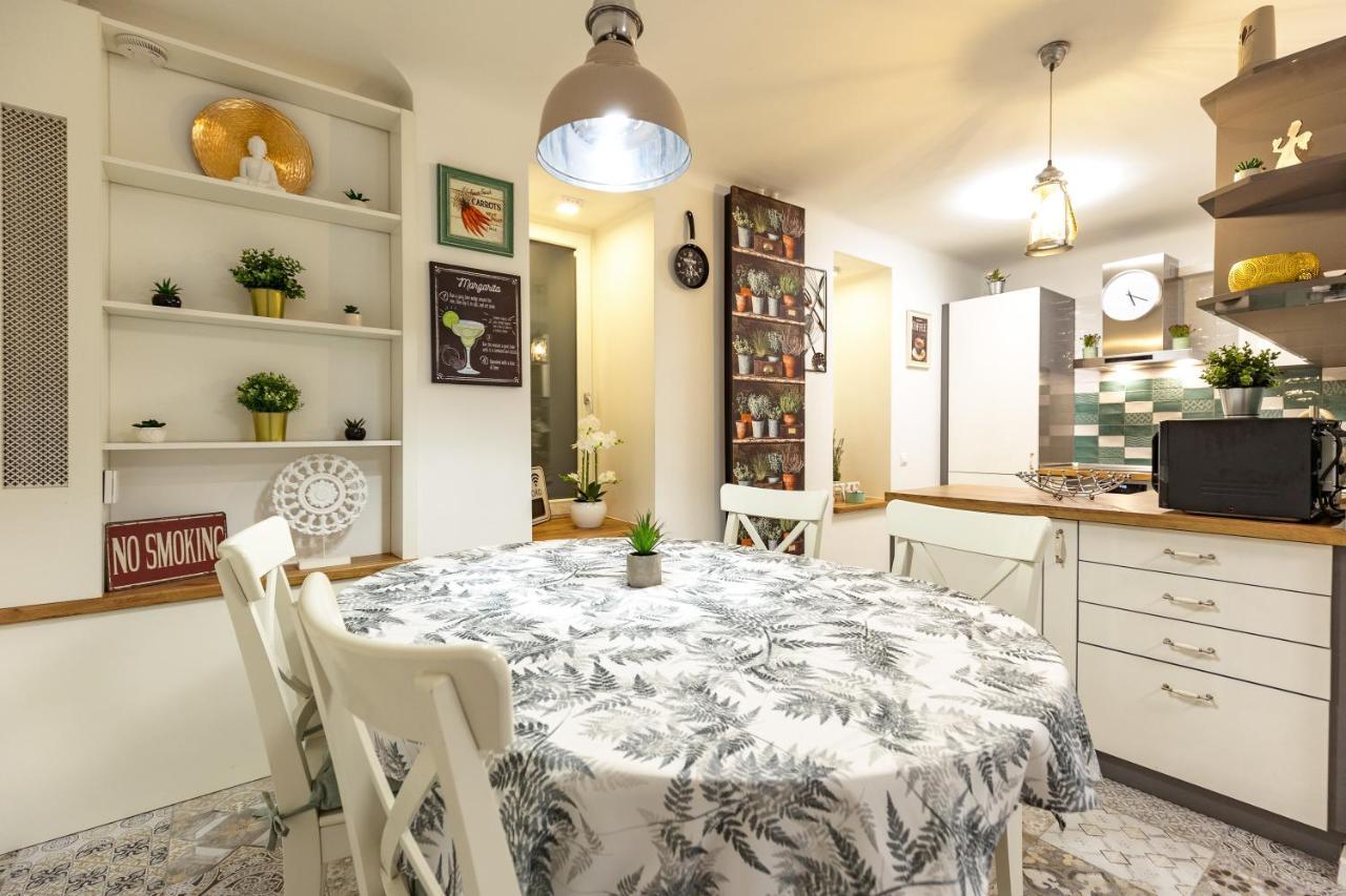 Riverside Luxury Apartment